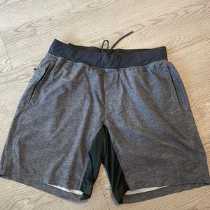 Lulu lemon 7 in shorts. Dark grey color. XL.